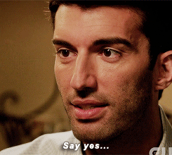 Jane and Michael gif from Jane the Virgin. 